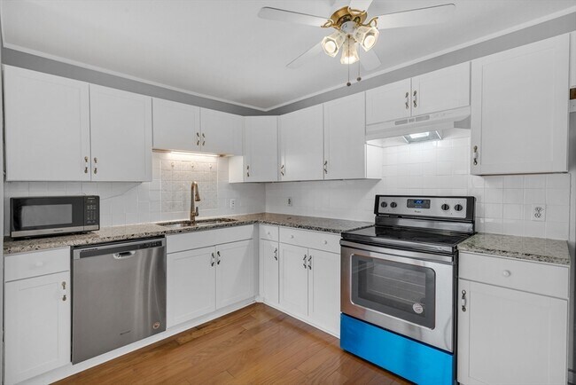 Photo - 27 Alpine St Unit 11