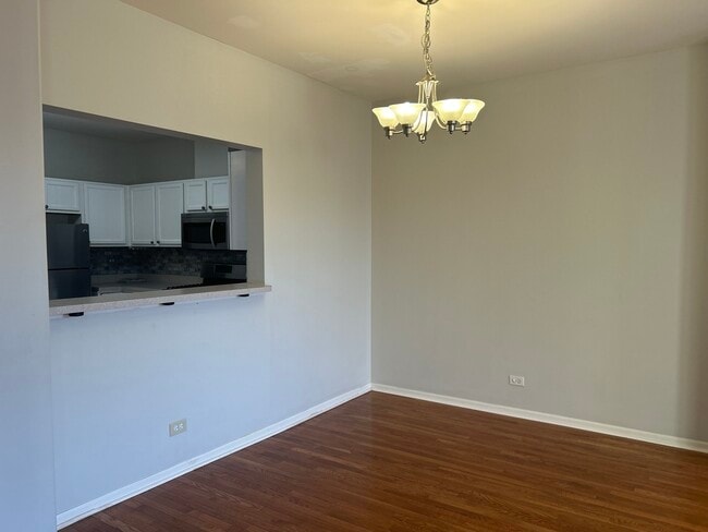 Photo - 1088 N Claremont Dr