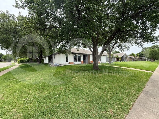 Photo - 914 Hillsdale Dr