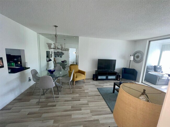 Photo - 5860 NW 64th Ave Unit 206