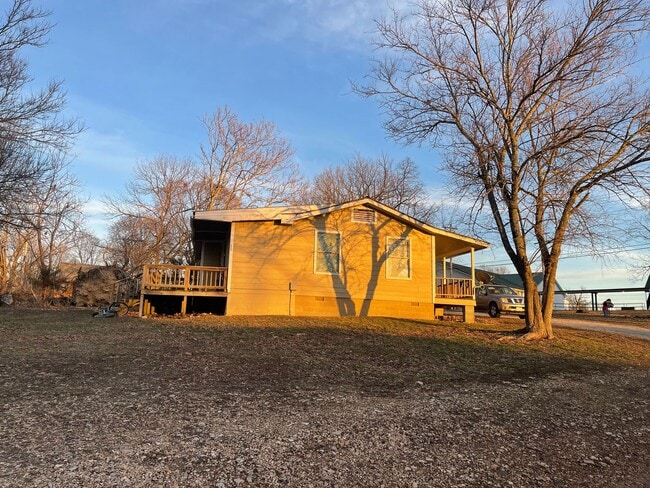 Photo - 2 Bed 1 bath - Cassville MO Unit 1