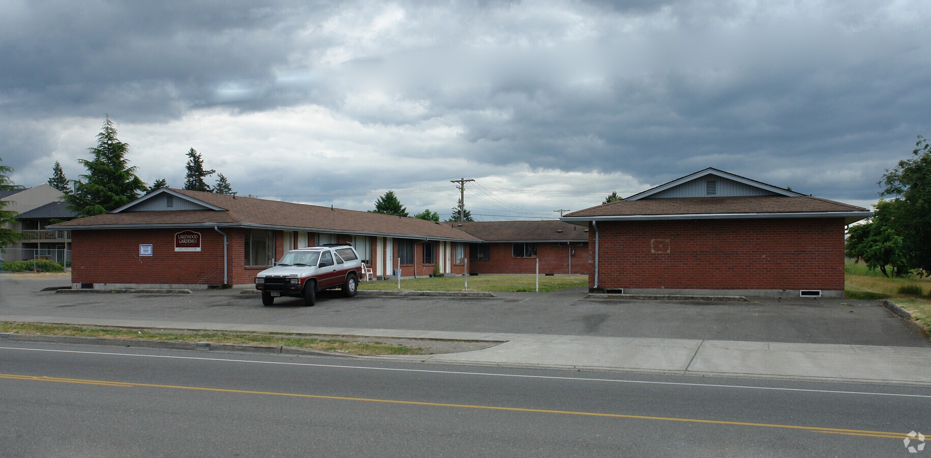 Avalon Place - Avalon Place Apartments