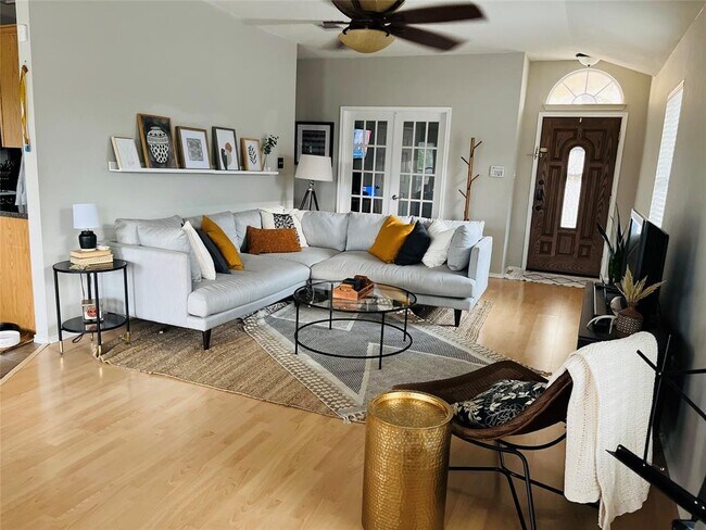 Photo - 14324 Mowsbury Dr