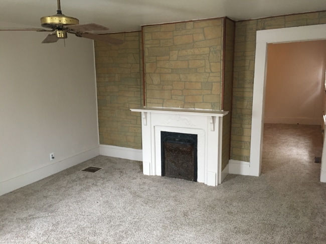 Photo - 1208 Gomber Ave Apartment