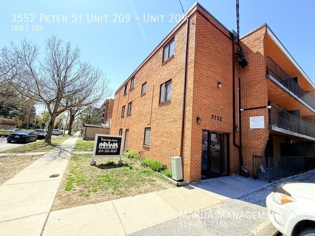 Building Photo - COZY 1 BED/1BATH APT W/ BALCONY - WESTEND! INCLUSIVE! Unit 209