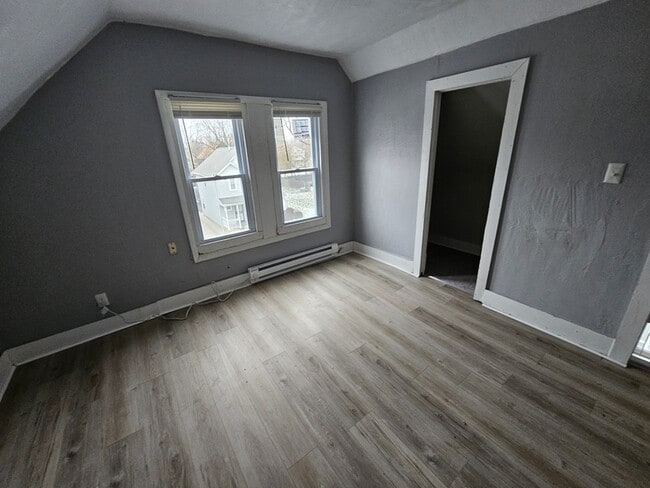 Photo - 10602 Earle Ave Unit 3