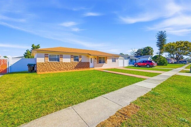Photo - 5681 Tulip Ave