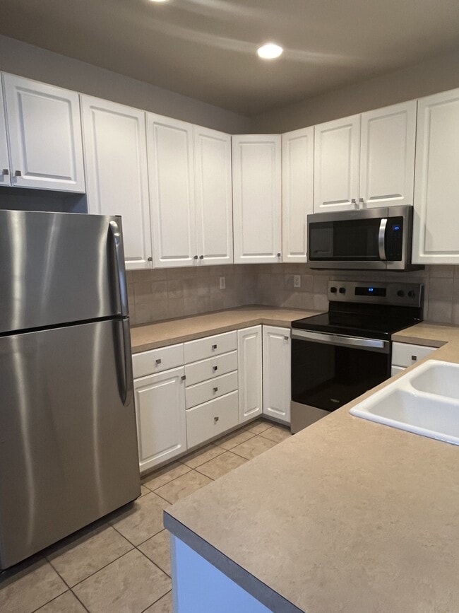 Photo - 408 Strasburg Dr