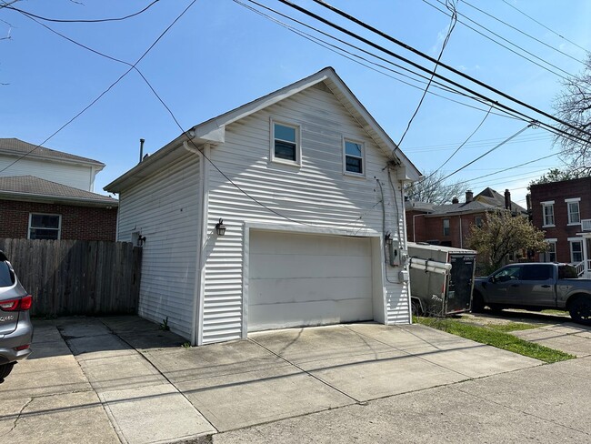 1177 Highland St Unidad 1177.5 (cottage-rear)
