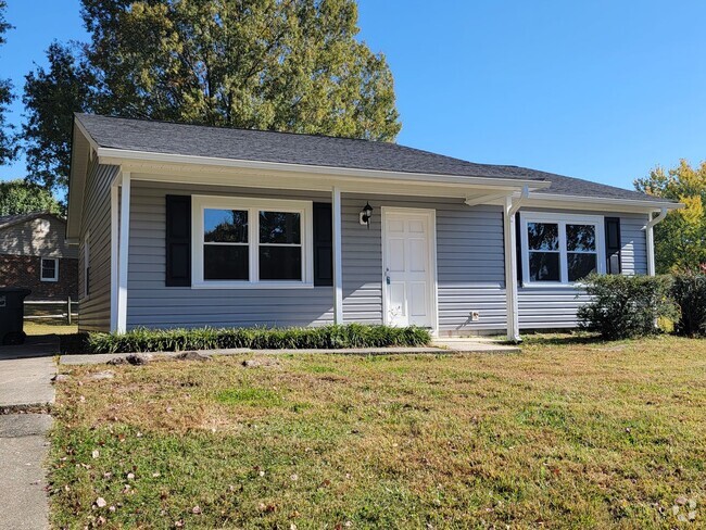 Building Photo - 3 Bedroom 1.5 Bathroom House