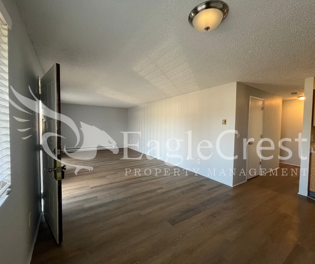 Photo - 320NEC Unit C