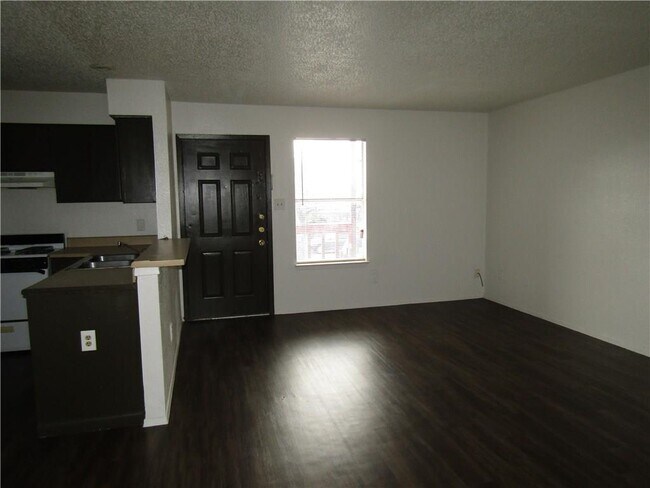 Photo - 4910 Pepper Ln