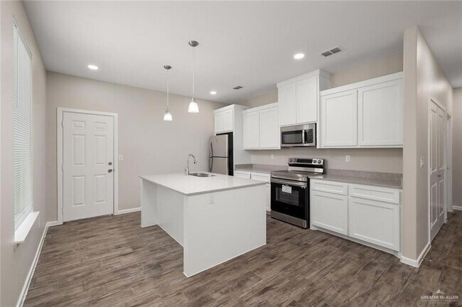 Photo - 1415 Petri Dr Unit 1