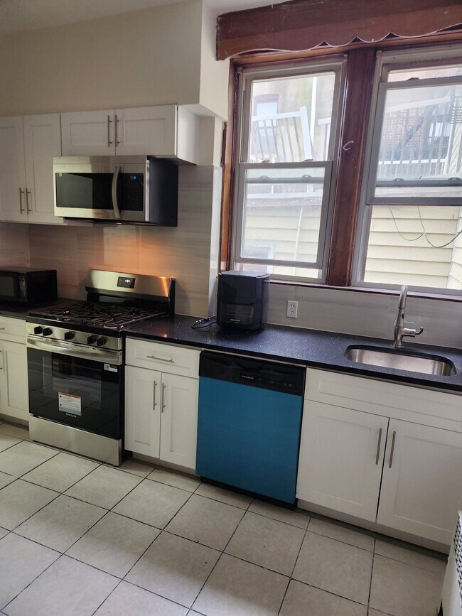 656 Palisade Ave Unidad 1