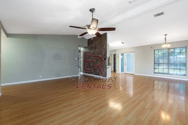 Photo - Charming 3 bedroom 2 bath in Temple