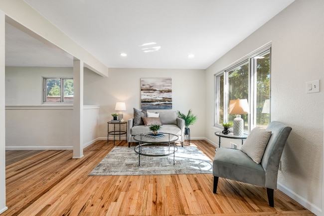 Photo - 2507 Zion St