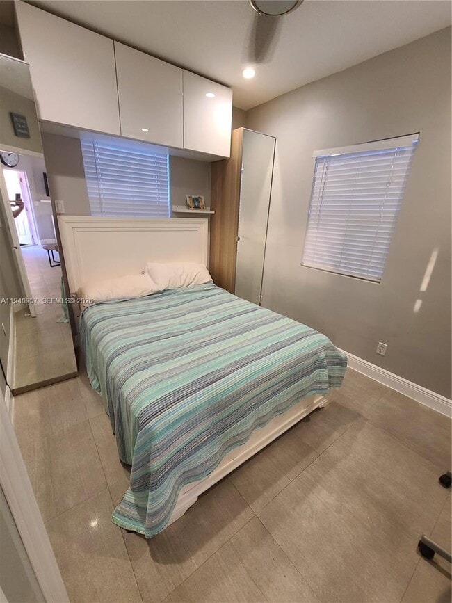 Photo - 321 Hayes St Unit 1-8