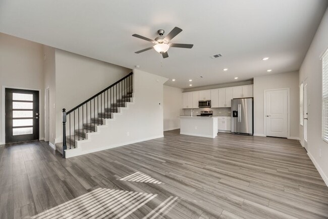 Photo - 3311 Celestial Ln