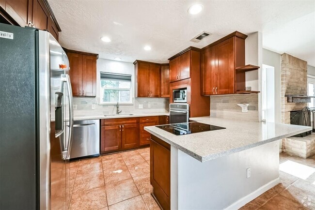 Building Photo - 16031 Birch Vale Dr Rental