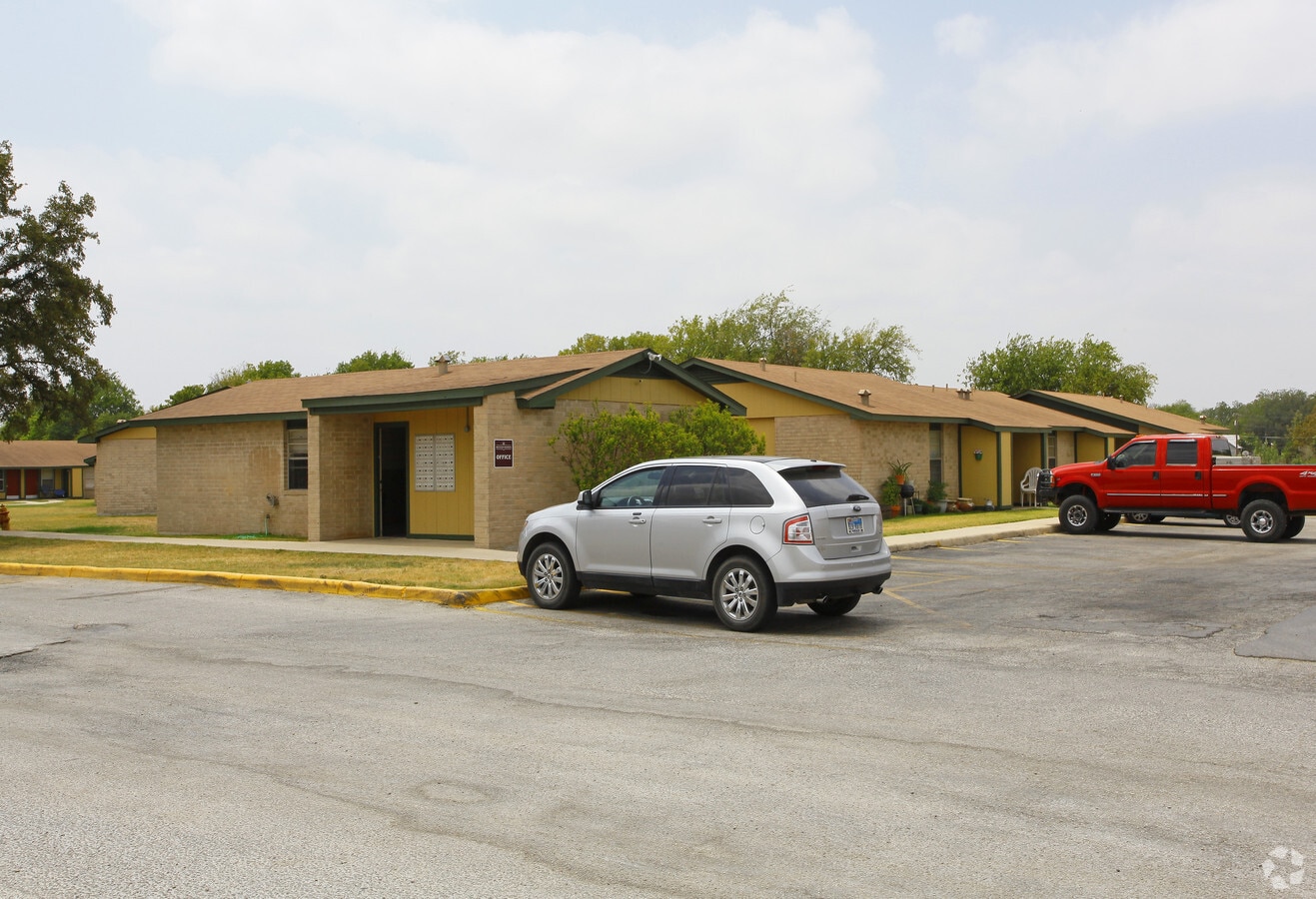 Photo - Brian Place Apartments