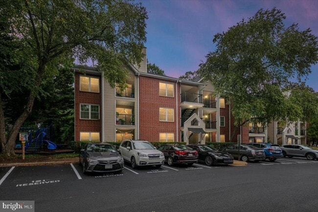3303 Wyndham Cir Unit 146