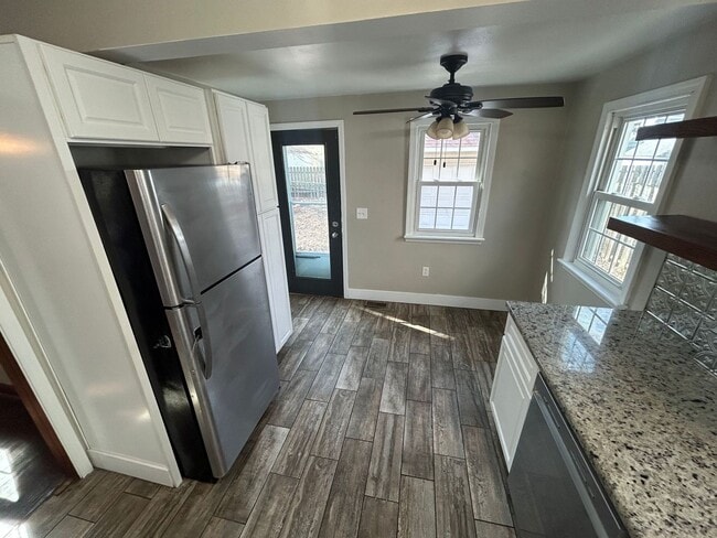 Photo - Charming 3-Bedroom Home with Finished Basement for Rent!