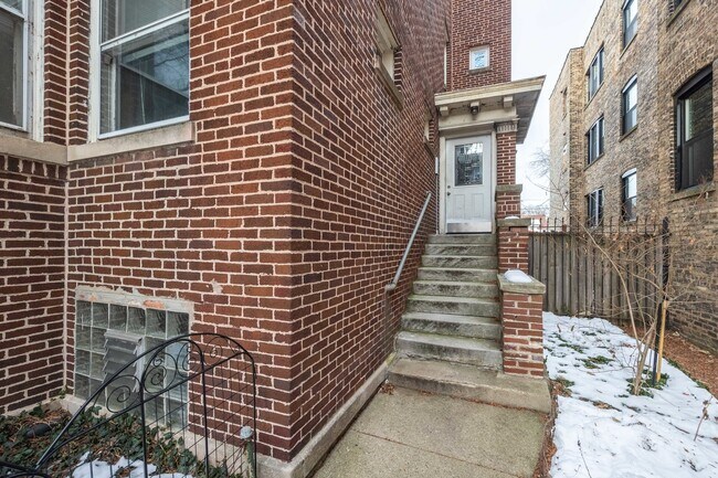 Photo - 1432 W Jonquil Terrace Unit 2