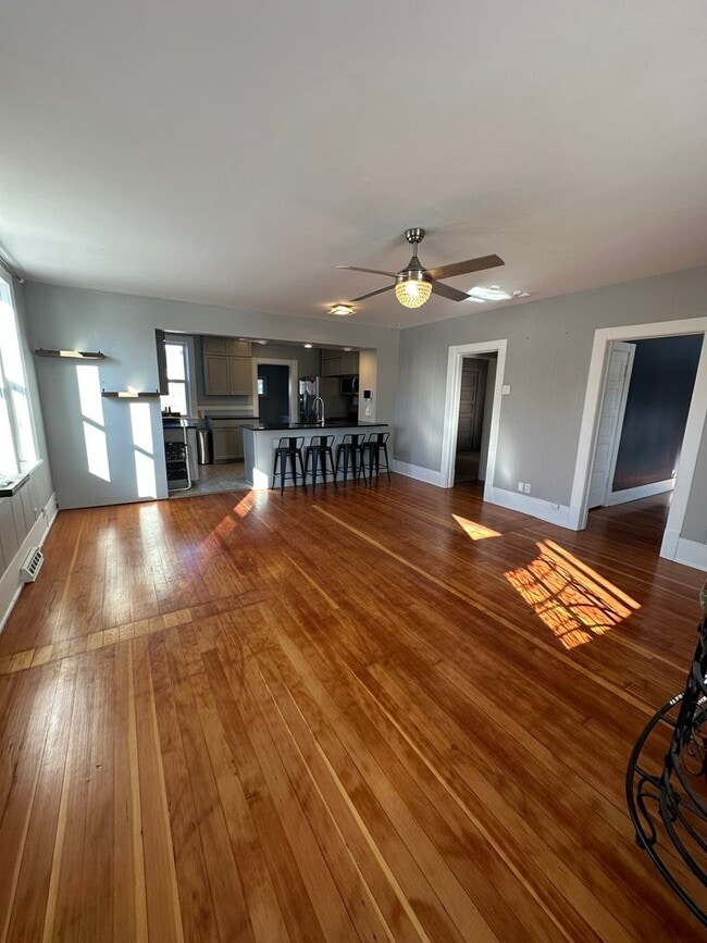 Photo - PET FRIENDLY 2 BEDROOM, 1 BATHROOM SINGLE FAMILY HOME CLOSE TO DOWNTOWN!