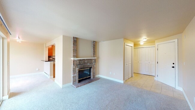 Photo - Gold Pointe condo! 2 Bed, 2 Bath Condo w/2 parking spaces, MOVE IN SPECIAL - Available NOW! Unit A-202