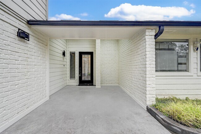 Photo - 15614 Oldridge Dr