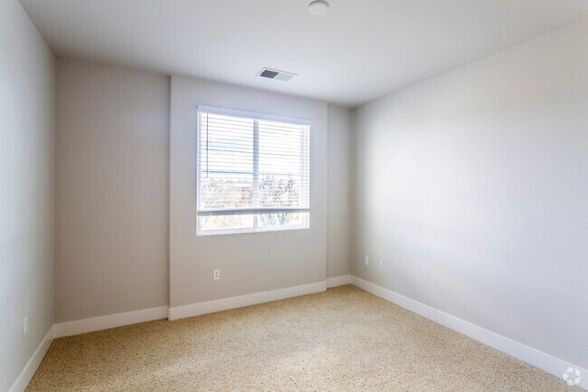 2 BR, 2 BA - 1174 SF