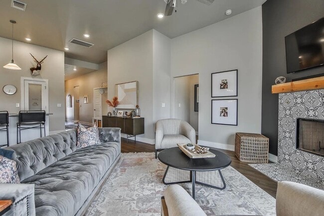 Building Photo - Beautiful 3 bedroom 2 bathroom in Frenship ISD!