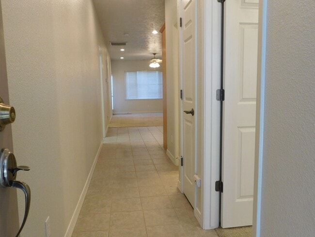 Photo - Quiet Neighborhood!