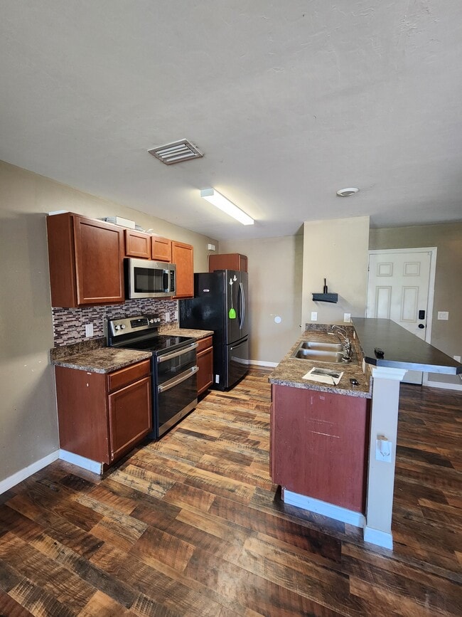 Photo - 2921 NE 6th Ave