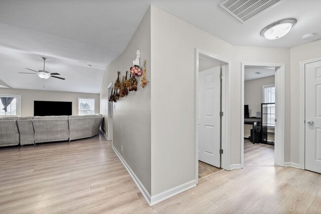 Photo - 705 Hugh Hunter Rd