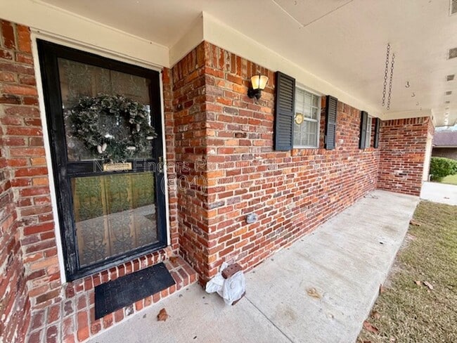 Photo - 5907 Gumwood Dr