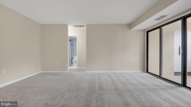 9653 White Acre Rd Unit B-2