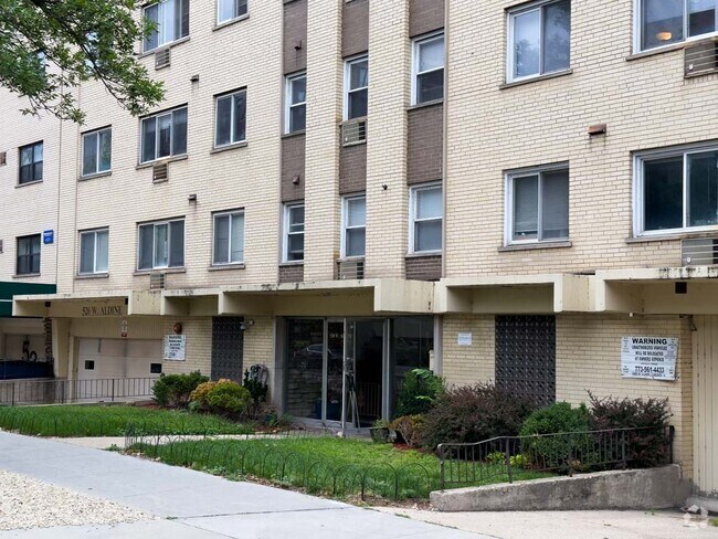 Building Photo - 520 Aldine Unit 304 Rental