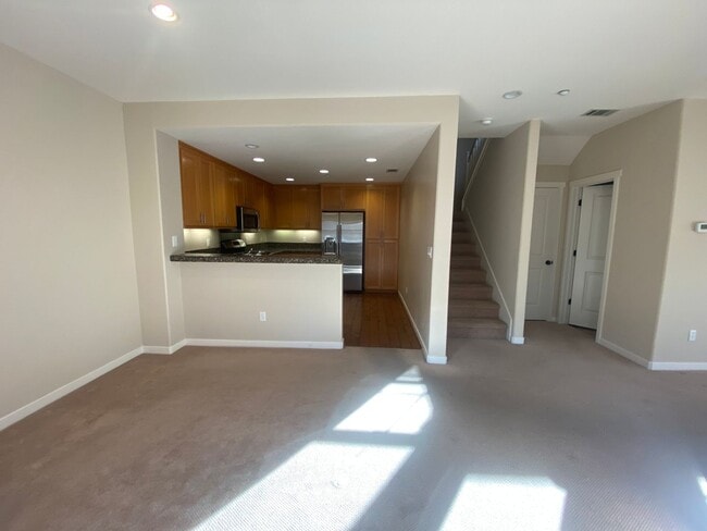 Photo - 3 BD/3.5 BA Townhouse in downtown Livermore Station, No Pets