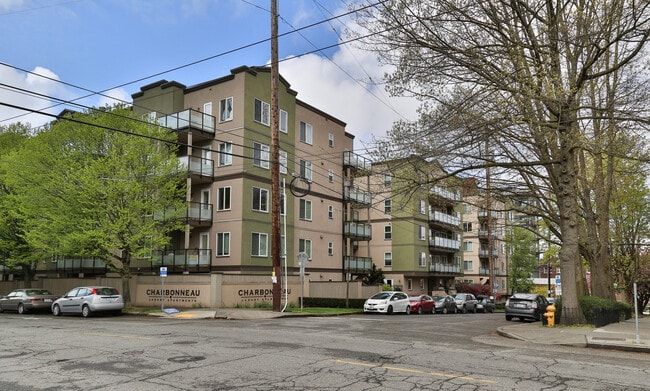 Charbonneau Apartments
