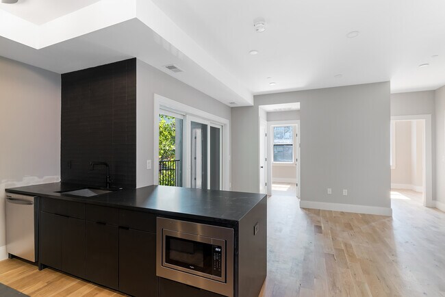 Photo - 66 Lubec St Unidad 2