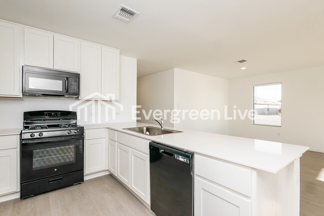 Photo - 9600 NW 125th St