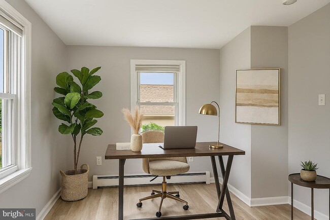 Photo - 134 S Main St