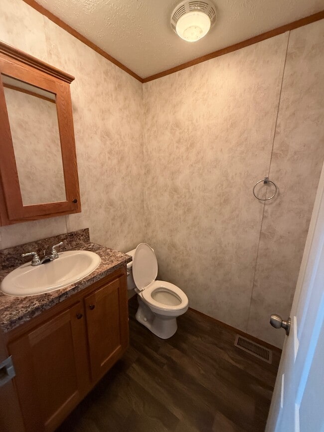 Photo - 518 S English Creek Rd