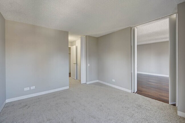 Photo - 118 W Chestnut St Unit 702