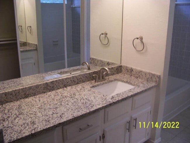 Photo - Single story 3 bedroom 2 bath home in Gracywoods