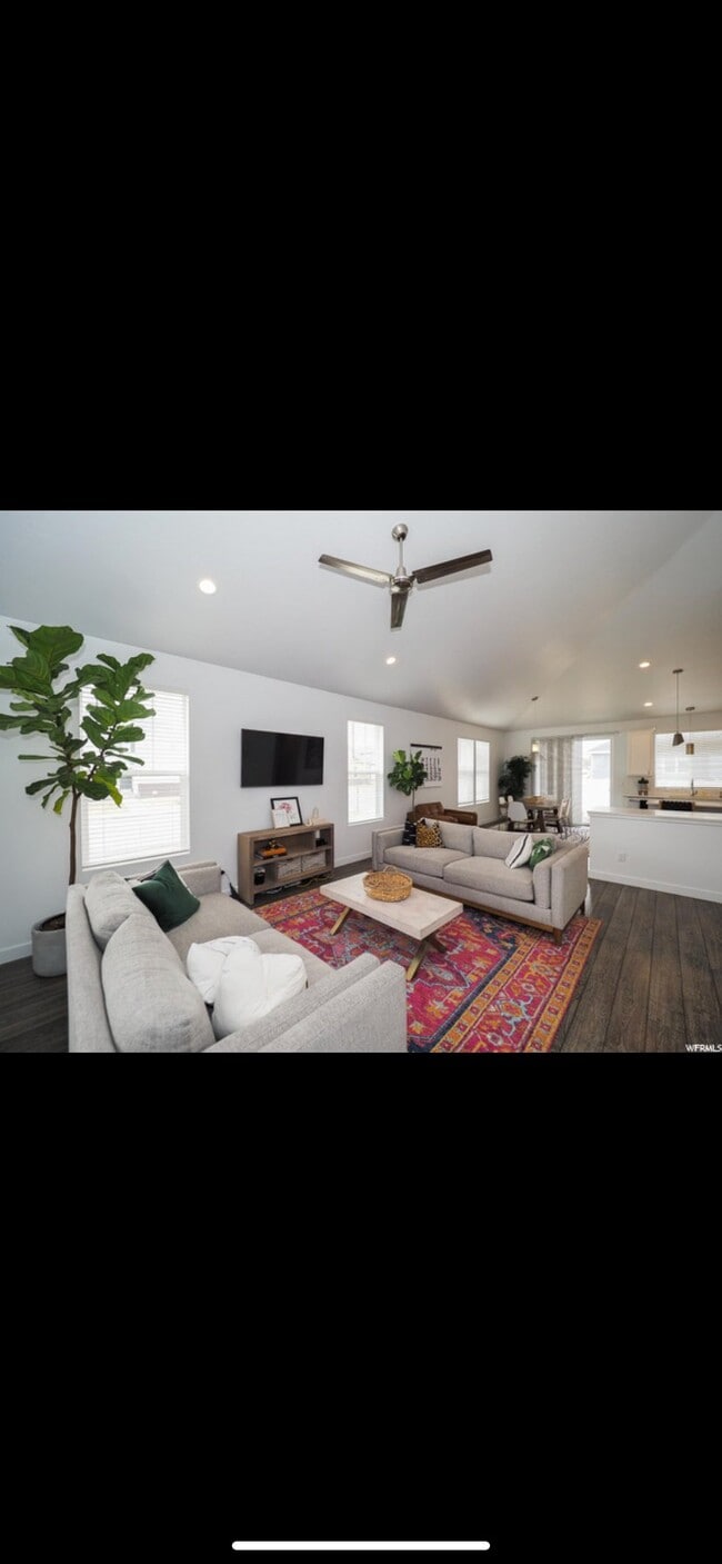 Photo - 2108 Kimber Ln