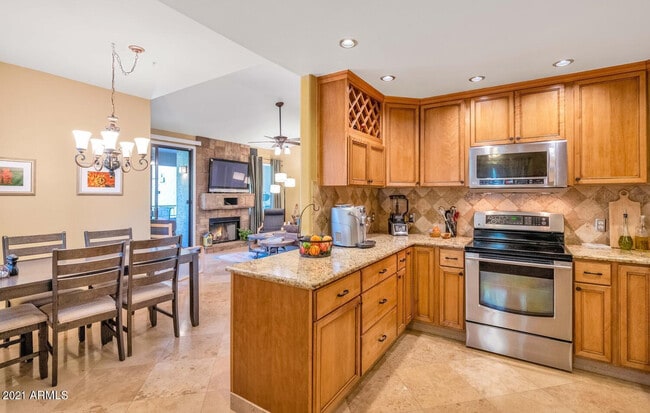 Photo - 15151 N Frank Lloyd Wright Blvd Unidad 2089