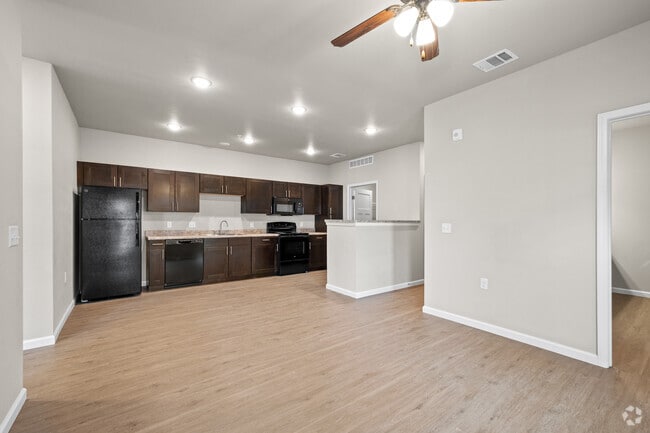 3BR, 2BA - 1,222SF - Living