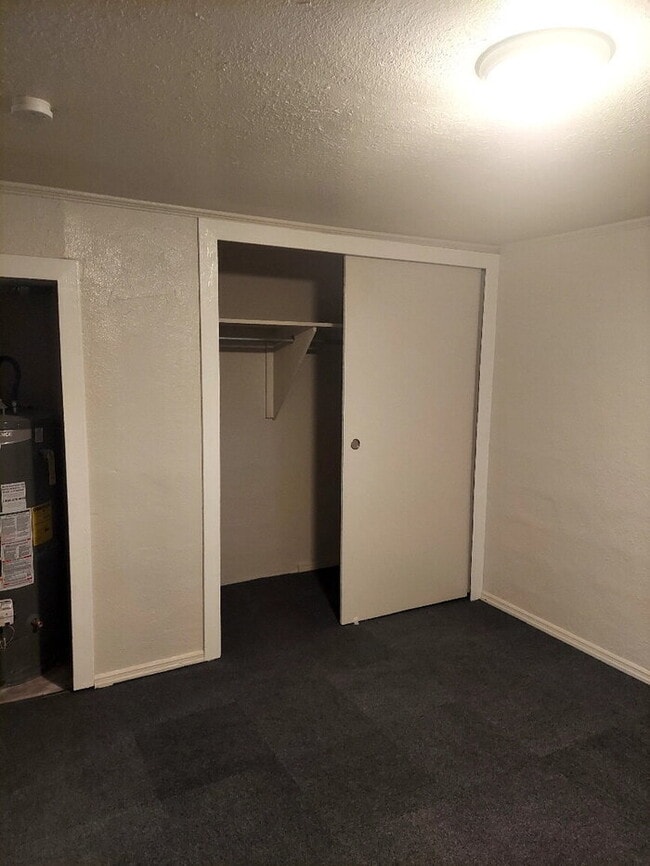 Photo - "Charming 2-Bedroom Retreat in Abbeville – Ideal Comfort and Convenience Await!"